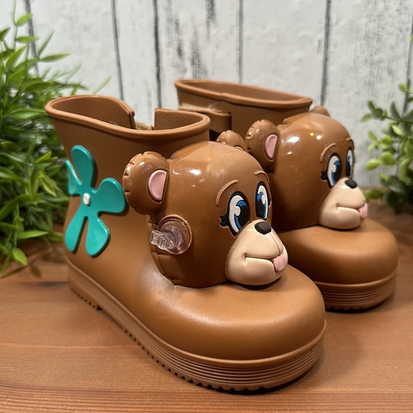 Mini Melissa + Jeremy Scott Monkey Boots - Picture 3 of 10